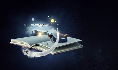 你爱的不是我,你心里还藏着谁,你爱的不是我,是否是我错了,是什么歌里的？