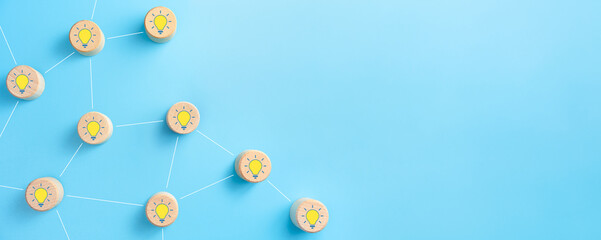 100句英语句子（谚语和名言一共一百句）<带中文翻译>