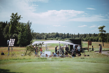 100句英语句子（谚语和名言一共一百句）<带中文翻译>